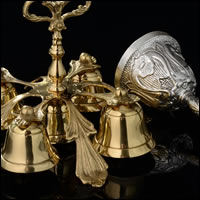 Complementos del altar: Las campanillas